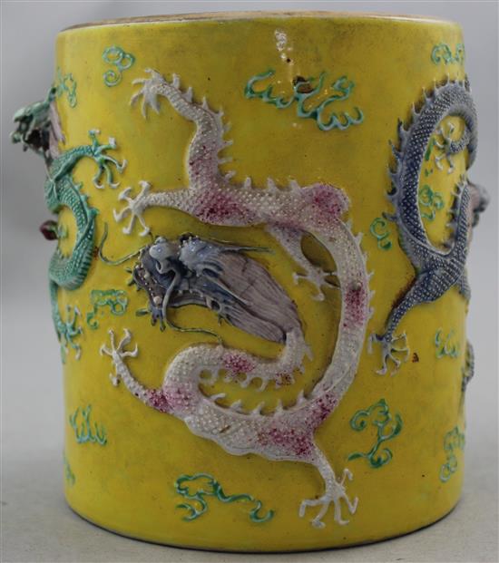 A Chinese yellow ground dragon brush pot, Guangxu mark, early 20th century, 14cm